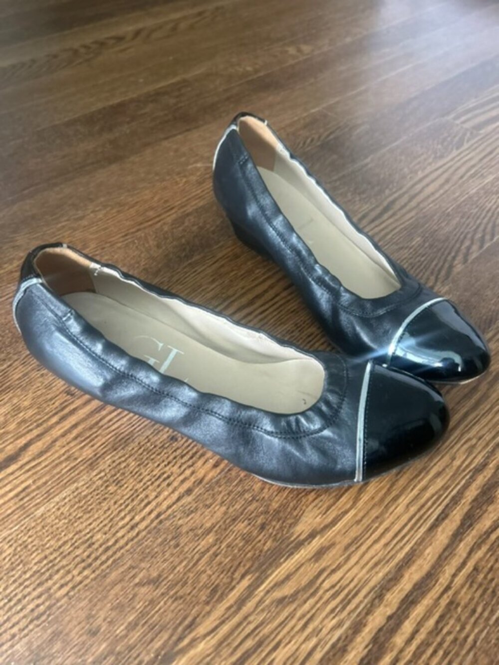 AGL Attilio Giusti Leomb. Women Black Patent Leather Cap Toe Shoes Size 39